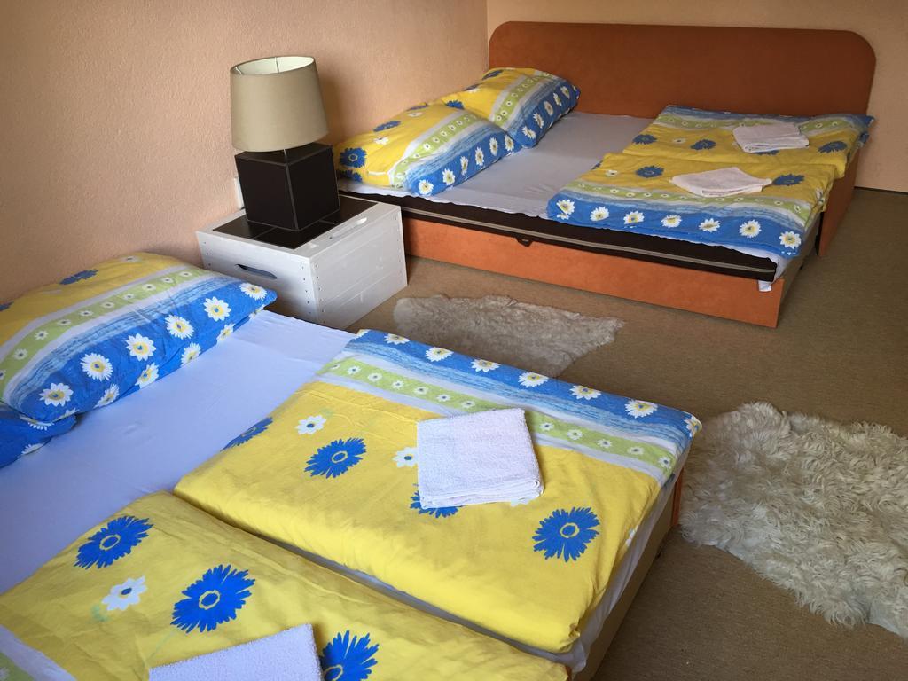 Apartmanovy Dom Кралики Экстерьер фото